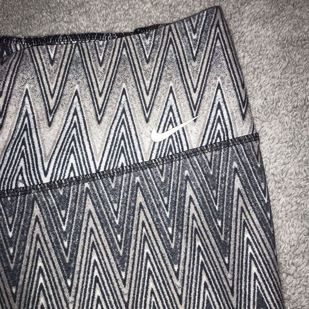 Womens Nike‎ Dri- Fit Leggings Size Large Athletic Running Pants Black Gray - Picture 5 of 11